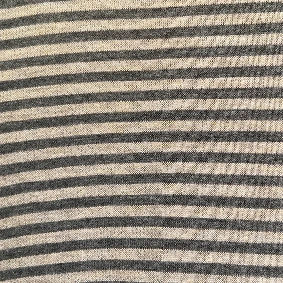 Women’s T shirt dress by Elan w/POCKETS NWT Size Med Dark and Light Gray… - Picture 4 of 6